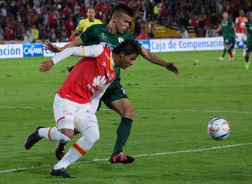 Partido táctico en El Campín. La Equidad se mantiene sólido en el grupo de los ocho, mientras que el equipo dirigido por Gregorio Pérez ratifica su liderato en un partido que tuvo que pelear con 10 jugadores todo el segundo tiempo.