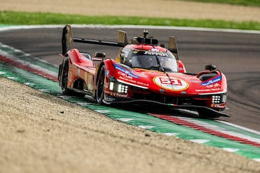 Toyota sale de su escondite