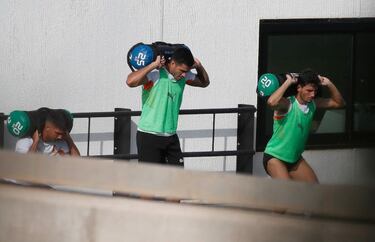 Bordal¨¢s recupera efectivos y 'maquilla' la falta de fichajes