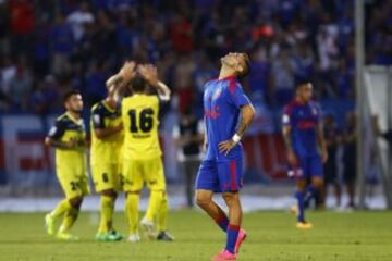 El volante argentino llegó con Beccacece, pero en el Clausura ha mostrado poco y nada. Los hinchas ya no lo quieren.