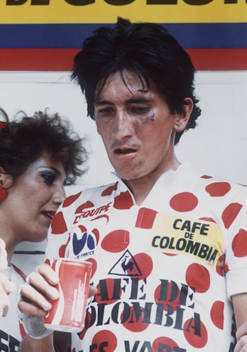 En 1985 se llevó dos etapas del Tour de Francia y además se coronó campeón de la clasificación de la montaña, además ganó la Vuelta a Colombia, título que repitió al año siguiente, junto con el Clásico RCN.