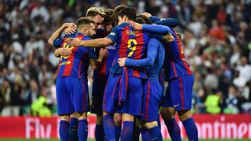 El Bar&ccedil;a celebra la victoria en el Bernab&eacute;u.