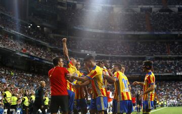 1-2. Kondogbia celebró el segundo gol.