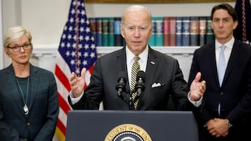FILE PHOTO: U.S. President Joe Biden, with Energy Secretary Jennifer Granholm and Senior Advisor for Energy Security Amos Hochstein, delivers remarks on the national Strategic Petroleum Reserve form the Roosevelt Room at the White House in Washington, U.S. October 19, 2022. REUTERS/Jonathan Ernst/File Photo