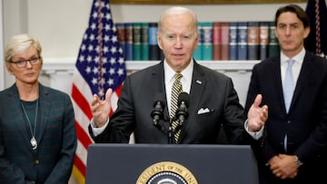 FILE PHOTO: U.S. President Joe Biden, with Energy Secretary Jennifer Granholm and Senior Advisor for Energy Security Amos Hochstein, delivers remarks on the national Strategic Petroleum Reserve form the Roosevelt Room at the White House in Washington, U.S. October 19, 2022.  REUTERS/Jonathan Ernst/File Photo