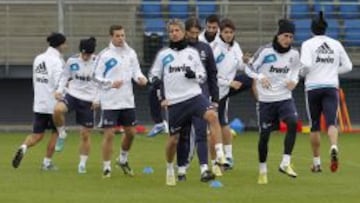 Coentrao se ejercitó ayer a buen ritmo con el grupo.