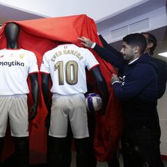 Sevilla unveil special Copa del Rey commemorative shirt