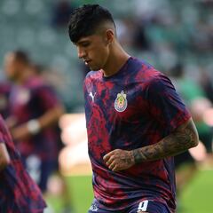 Chivas deja fuera a Pulido y Cowell
