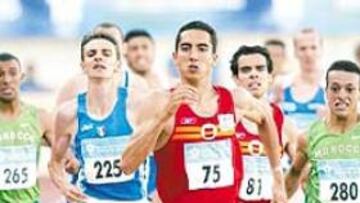 <b>ESPERANZA. </b>Arturo Casado (75), venciendo en los Mediterráneos.