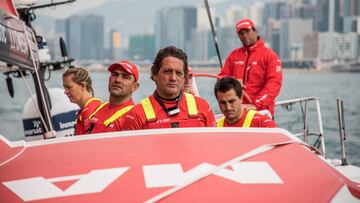 Leg 6 to Auckland, day 01 on board MAPFRE. 07 February, 2018. El navegante Joan Vila (centro) dirige la salida del barco en Hong Kong.