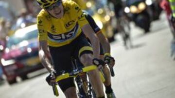 Chris Froome, durante la subida a Alpe d&acute;Huez en la 20&ordf; etapa del Tour de Francia