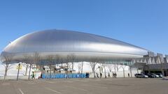 Sapporo. 41.140 espectadores. Diseñado por el arquitecto japonés Hiroshi Hara, fue inaugurado en 2001. Ha sido sede en el Mundial de fútbol de 2002 y de varios partidos de la selección japonesa. Su plancha de césped retráctil permite conservarlo mejor y la realización de otros eventos, como conciertos. 