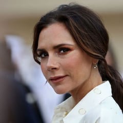 Victoria Beckham reveals the secret to doing 90s lipstick
