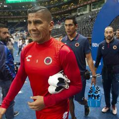 Salcido, “bendecido” por retirarse ante el equipo de sus amores