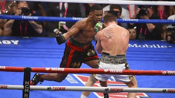 Para ‘Dinamita’ Márquez la victoria se la debió llevar el púgil neoyorquino. El ex boxeador mexicano consideró que Canelo se vio inferior a Jacobs en la pelea.