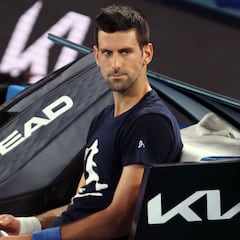 Djokovic no será deportado hoy pero será detenido mañana