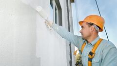 La Ley de Propiedad Horizontal lo confirma: si un vecino quiere pintar la fachada de otro color, puedes apelar al artículo 17