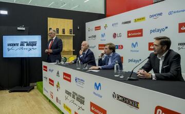 Roberto Gómez, Vicente del Bosque, Almeida y Felipe Martín en la presentación del campus Vicente del Bosque.