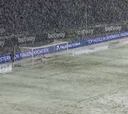 Insólito: ¡La nieve frenó este gol al Leverkusen de Aránguiz!