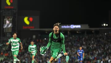 Cruz Azul topa con pared y Santos suma su tercera victoria al hilo