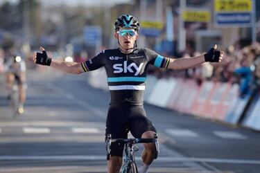 Kwiatkowski dice no a Roubaix y Flandes: "Necesito parar"