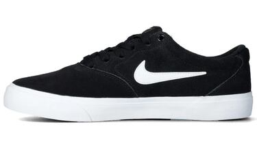 Nike, adidas, Puma... El Black Friday llega a Fútbol Emotion con descuentos de hasta el 70% en prendas de fútbol de las mejores marcas