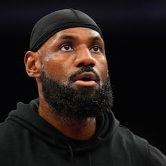 LeBron James torn between two huge career decisions