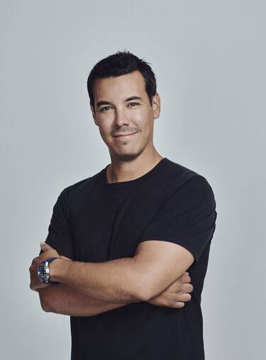 En 2021 se convirtió en director más joven de una discofráfica multinacional latina. Desde entonces ha transformado la compañía para adaptarla a las demandas del mercado digital.