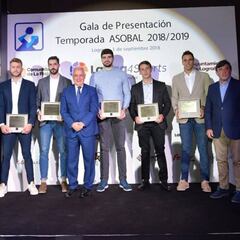 La Supercopa entre el Barça y
el Logroño abre la Asobal