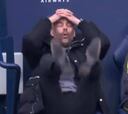 El GIF de la frustración de Guardiola que arrasa en Twitter: ¡año en blanco!