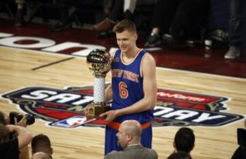Kristaps Porzingis gan¨® el concurso de habilidades