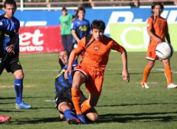 Alexis Sánchez | Jugó un año y medio en Cobreloa (2005-2006), pero es el futbolista formado en el club que más lejos ha llegado. En 50 partidos oficiales marcó 12 goles.