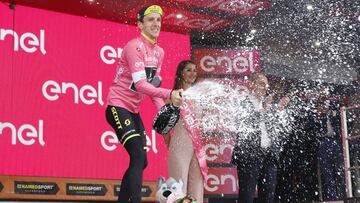 Yates: "Morí mil muertes en los últimos 10 km por el liderato"