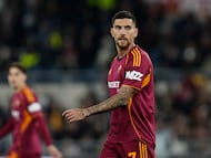 Soccer Football - UEFA Europa League - Round of 16 - Second Leg - AS Roma v Bologna - Stadio Olimpico, Rome, Italy - March 19, 2026 AS Roma's Lorenzo Pellegrini looks on REUTERS/Matteo Ciambelli