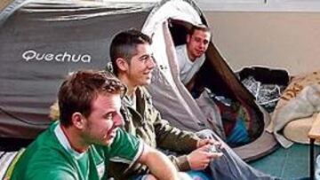 <b>CANSADOS. </b>Los jugadores del CD Logroñés no aguantan más.