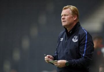 Actualmente dirige al Everton inglés.