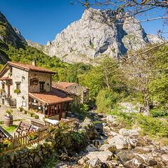 El pueblo de España al que sólo se puede llegar a pie o en funicular