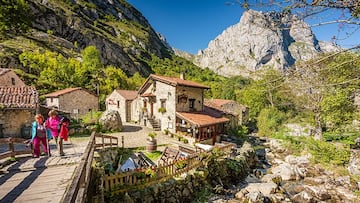 El pueblo de España al que sólo se puede llegar a pie o en funicular