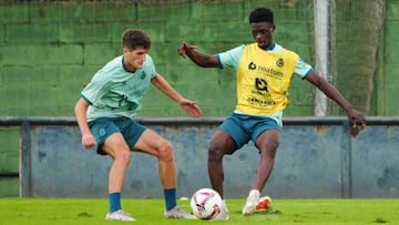 Samu Calera y Suleiman Camara, del Racing.