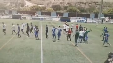 La madre de un locutor se mete en pleno directo y la conversación se vuelve épica