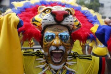 Colombia debuta en las Eliminatorias ante Perú. Ambiente de fiesta y de carnaval en El Metropolitano. 