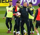 Tite probará jugadores en el amistoso de Brasil ante Japón