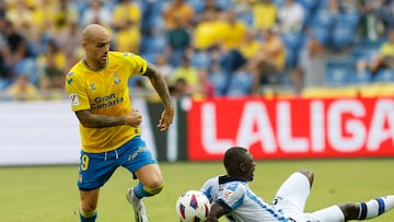 Las Palmas se inclina a la izquierda