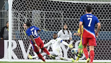 USA's forward #14 Hagi Wright scores his team's second goal during the CONCACAF Nations League semifinal between Jamaica and the USA at AT&T Stadium in Arlington, Texas on March 21, 2024. (Photo by Orlando SIERRA / AFP)