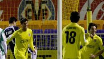 <b>ALEGRÍA. </b>Los jugadores del Villarreal B celebraron con euforia cada uno de los tantos logrados ante el conjunto andaluz.