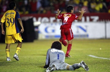 La noche de Claudio Graf en El Puerto. El argentino se despachó con triplete, mientras que el restante lo hizo Rodrigo ‘Pony’ Ruiz.