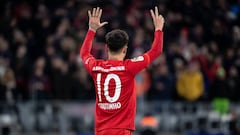 Coutinho forced to wear kids-sized Bayern Bundesliga shirts