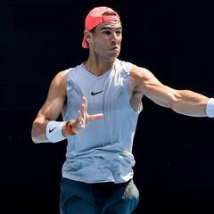 Primer asalto en Melbourne: Nadal, a por los 20 de Federer