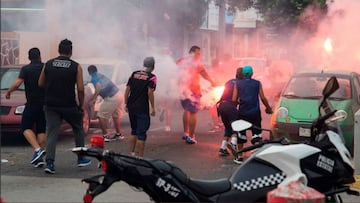 Aficionados de Atlas y Veracruz se enfrentan en las calles