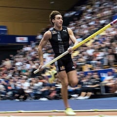 Duplantis subasta el dorsal de su recórd del mundo para ayudar contra el coronavirus